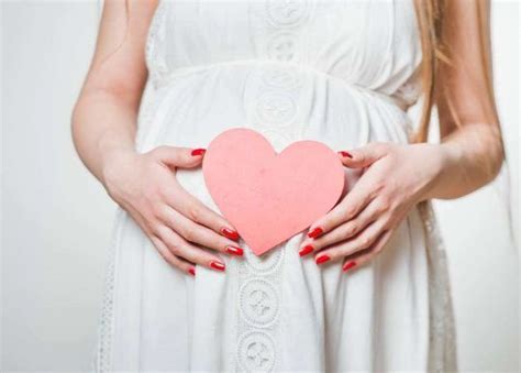 HCG在怀孕中有什么作用 胎儿发育靠hcg还是孕酮