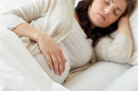 如何缓解孕期疲劳 孕妇提神解困的方法